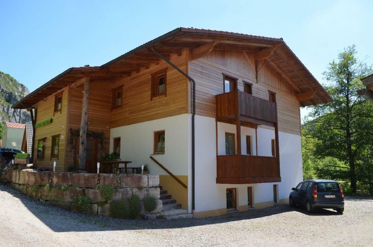 Hotel Gästehaus Regenbogen Essing Exterior foto